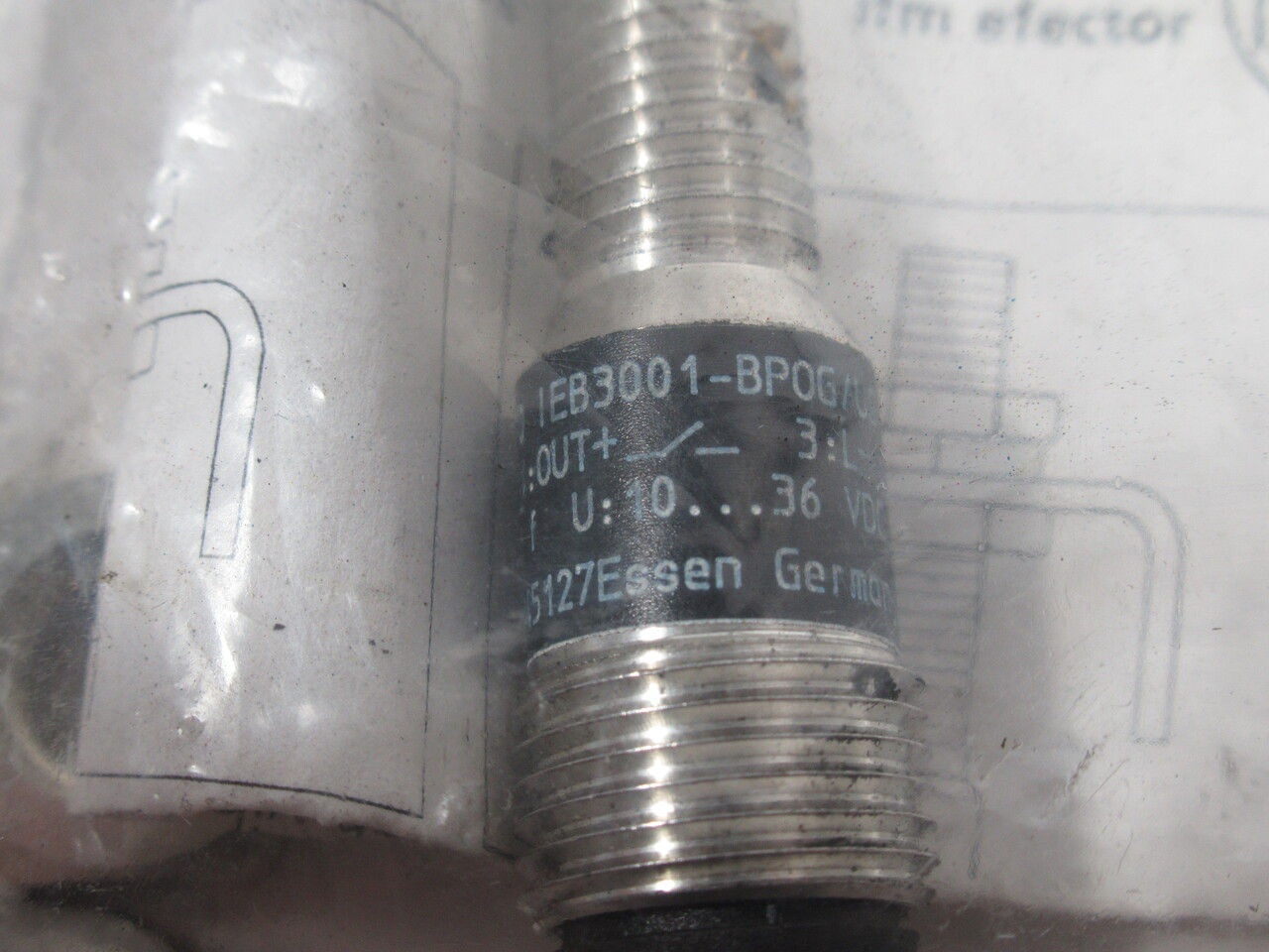 IFM Efector IEB3001-BP0G/US Proximity Sensor 1mm Range 10-36VDC 200mA NWB