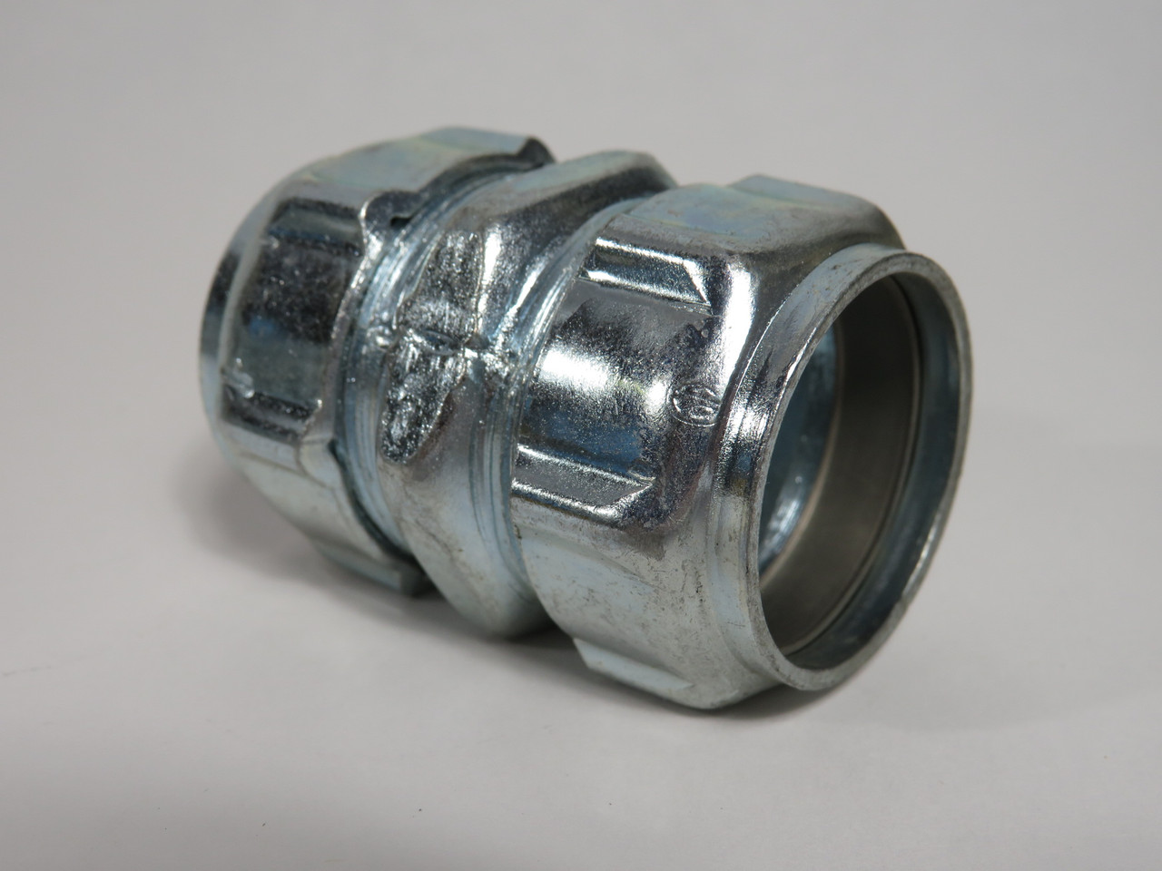Thomas & Betts 5320 EMT Coupling 1" 11-Pack NEW