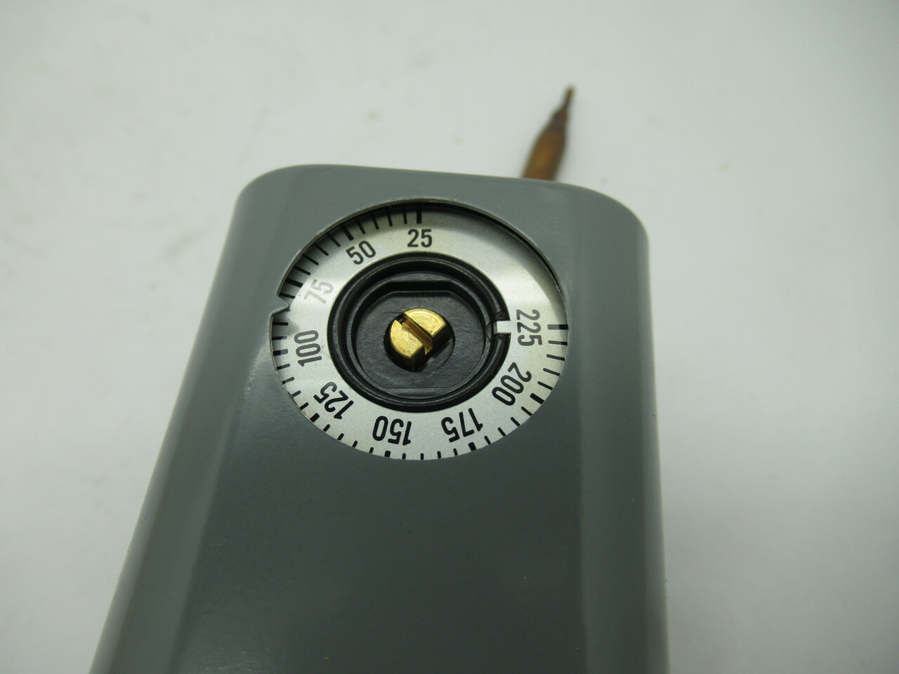 Johnson Controls A19AAF-12 Temperature Controller 25-225F 10FT Damaged Box NEW