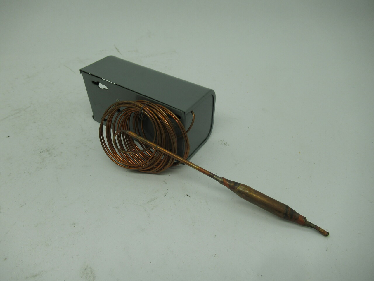 Johnson Controls A19AAF-12 Temperature Controller 25-225F SPDT 10FT NEW