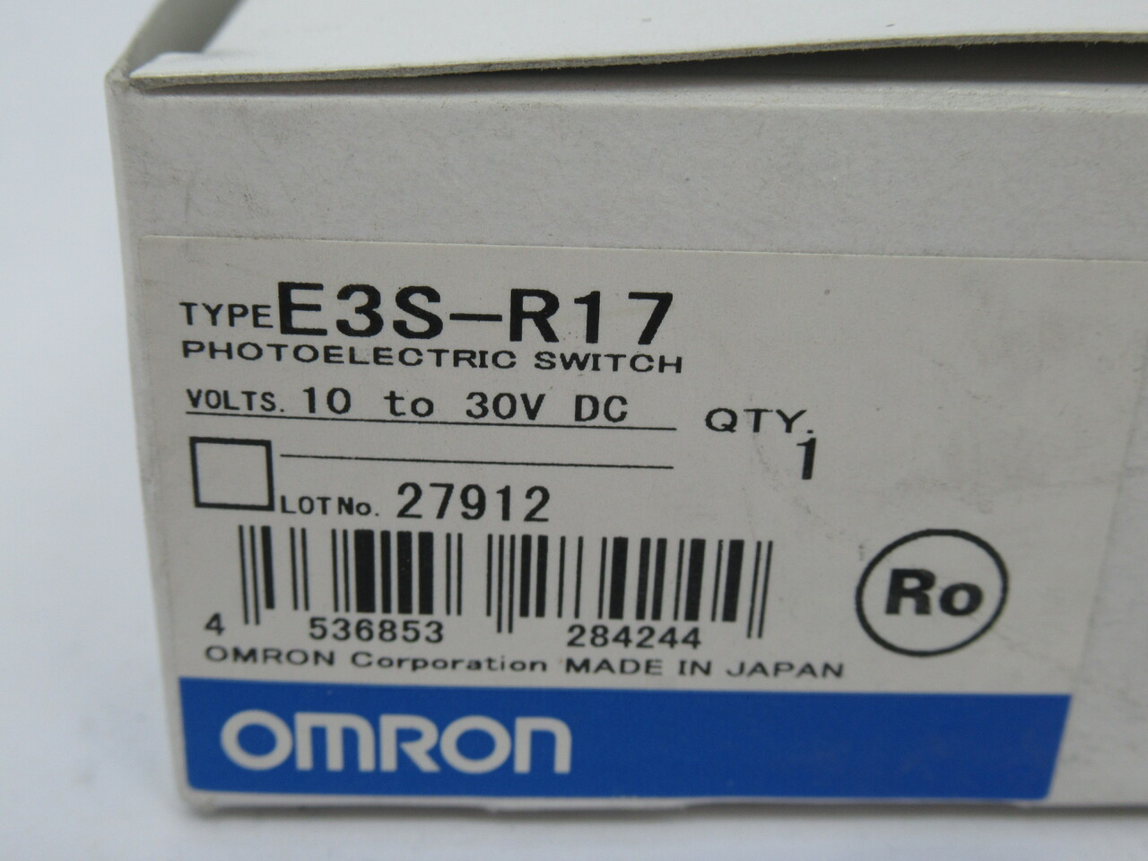 Omron E3S-R17 Retro-Reflective Photoelectric Sensor 10-30VDC 100-300mm 30mA NEW