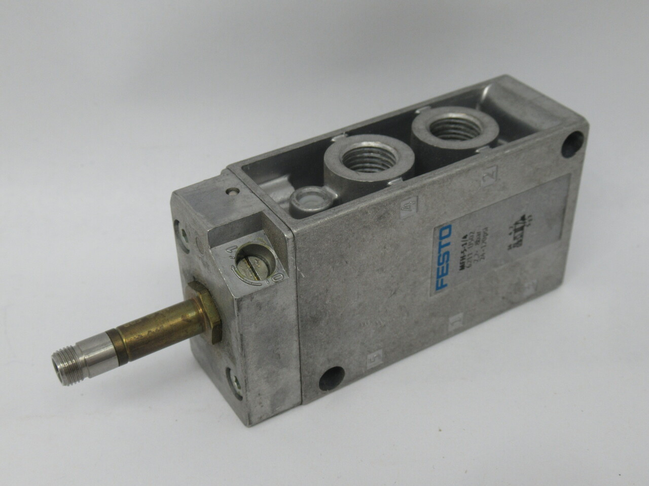 Festo 6211 MFH-5-1/4 Solenoid Valve 2.2-8 bar 24-120 psi USED