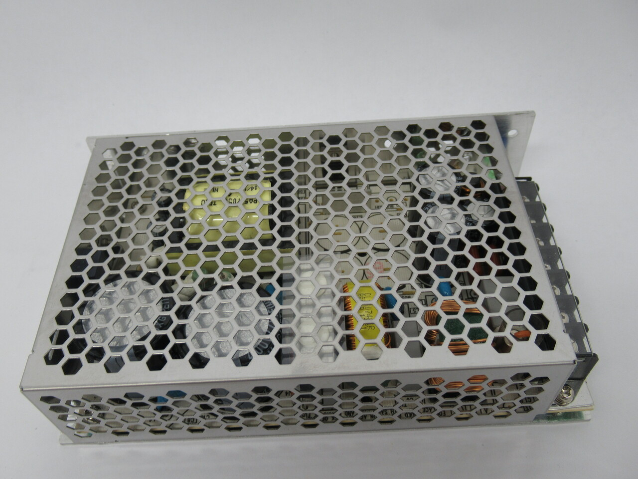 Lambda LS100-24 Power Supply In. 100-240VAC 2.2A 50/60Hz Out. 24VDC@8.5A NOP