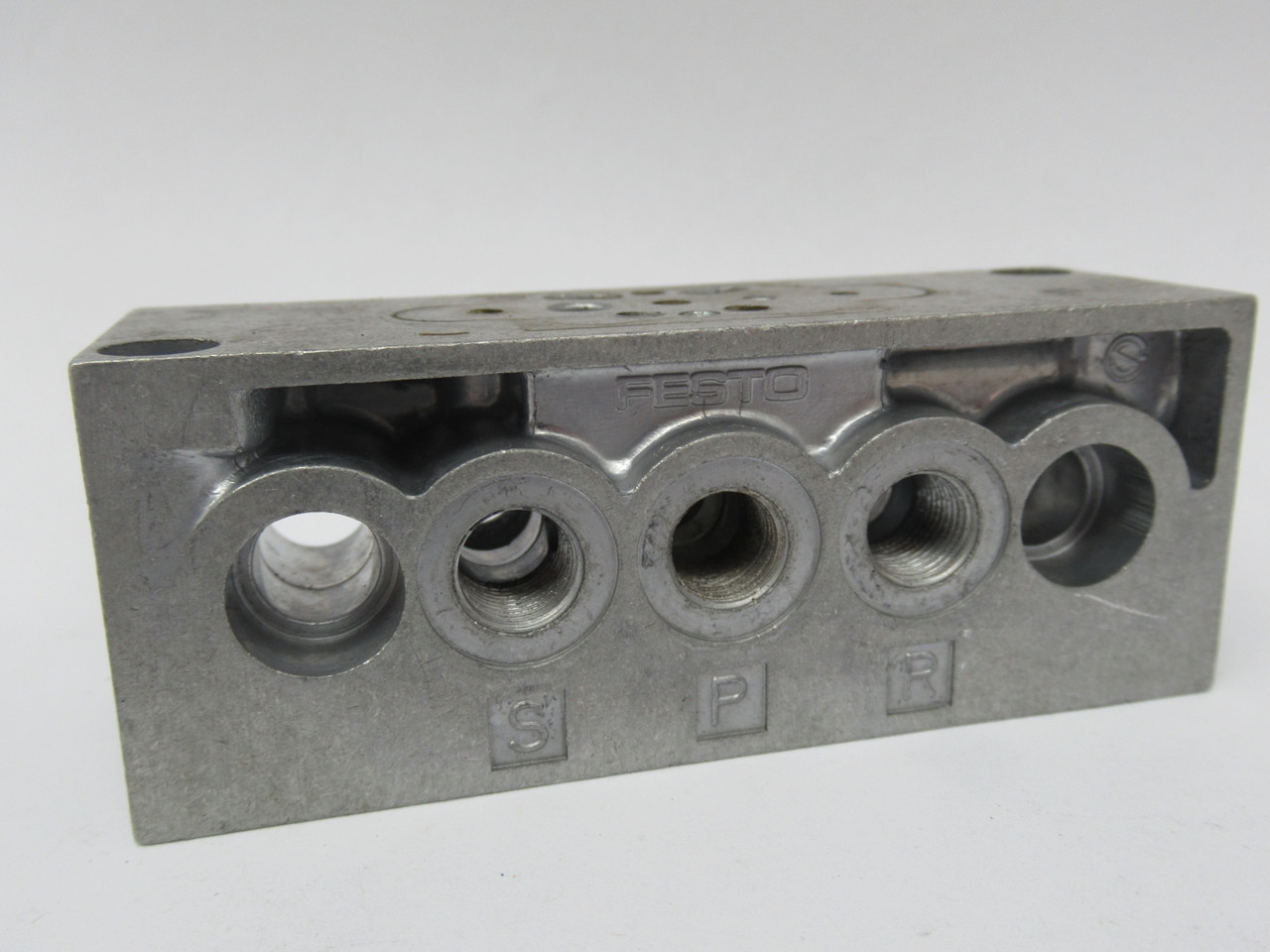 Festo 226736 AB-1/8 Aluminum Manifold Sub-Base Series 12.89 USED