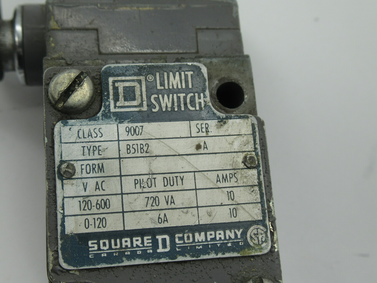 Square D 9007B51B2 Limit Switch Class 9007 Series A 10A 120-600VAC USED