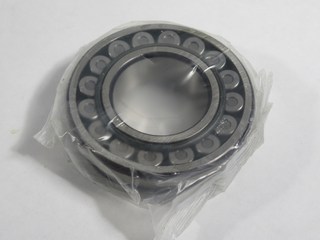 NSK 22208EAE4C3 Spherical Roller Bearing 40mm B x 80mm OD x 23mmW *TORN BOX* NEW