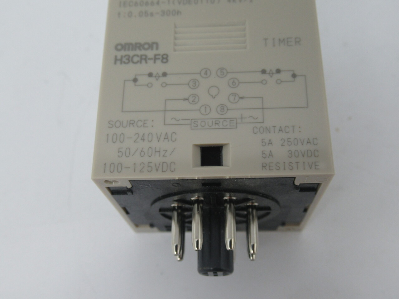 Omron H3CR-F8 Solid State Timer 100-240VAC 100-125VDC 8-Pin *Damaged Box* NEW