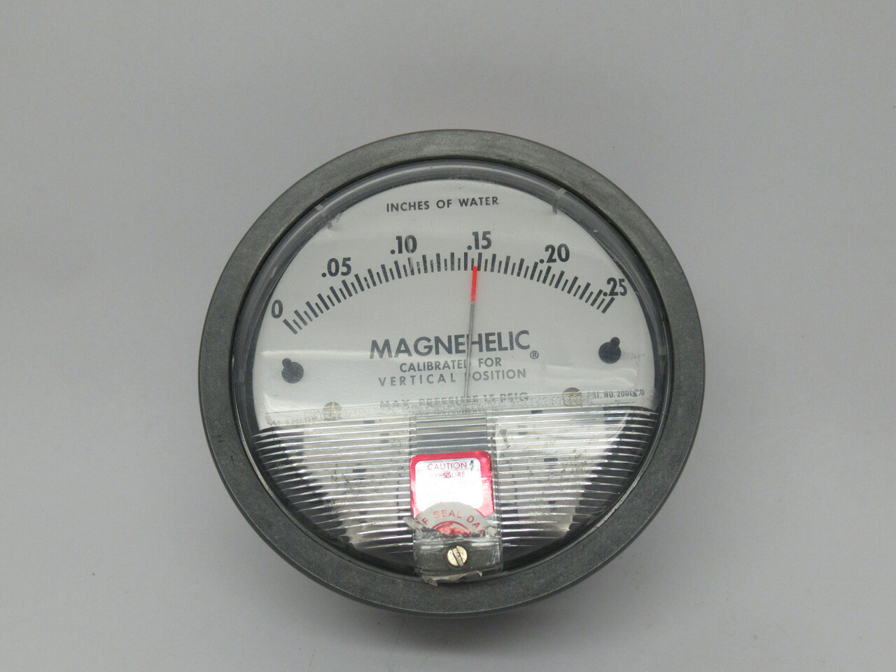 Dwyer 2000-00 Magnehelic Differential Pressure Gauge 0-.25" Water USED