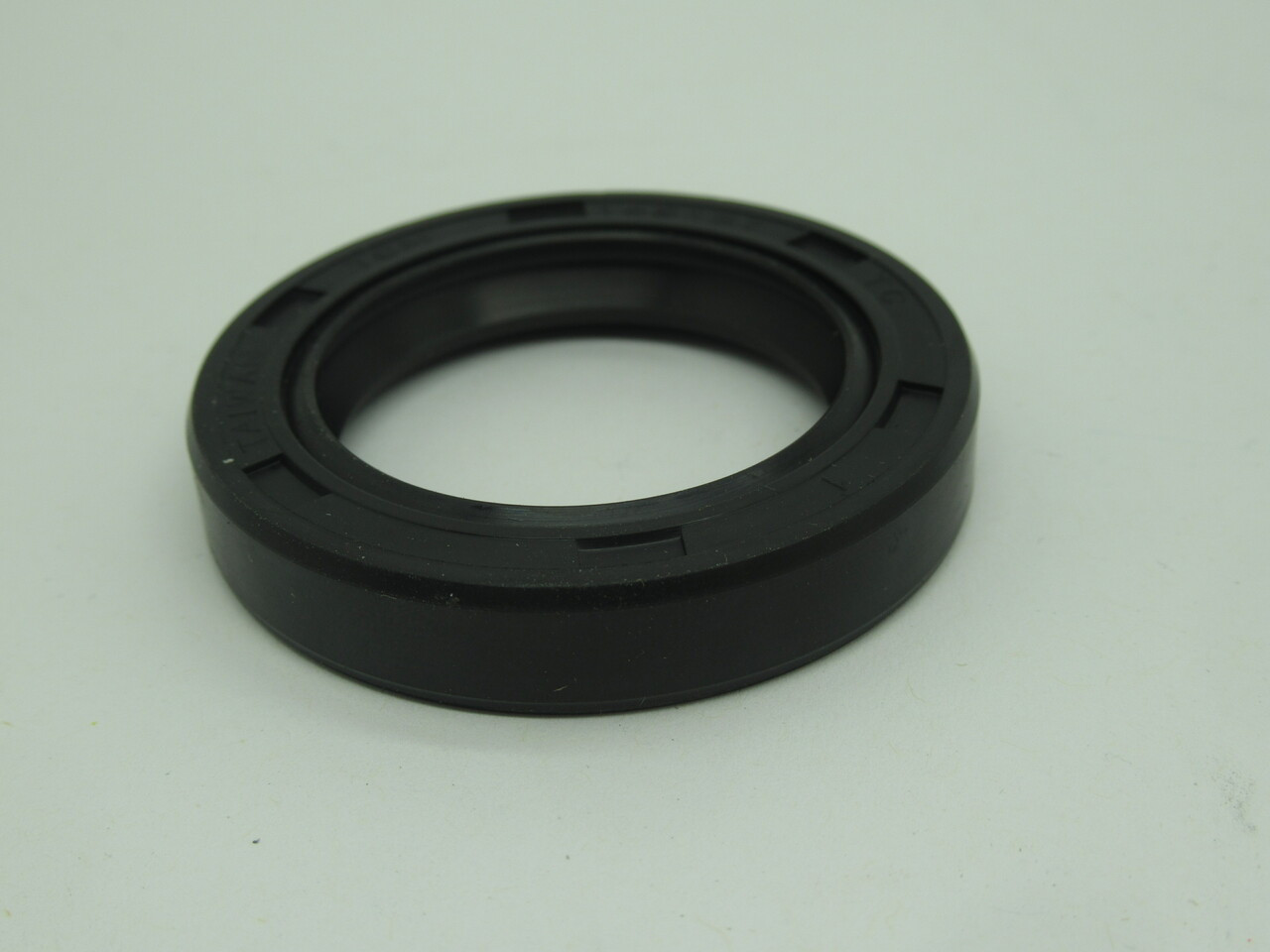 TCM 142137TC Oil Seal Type TC 1.438"x2.125"x0.375" NOP