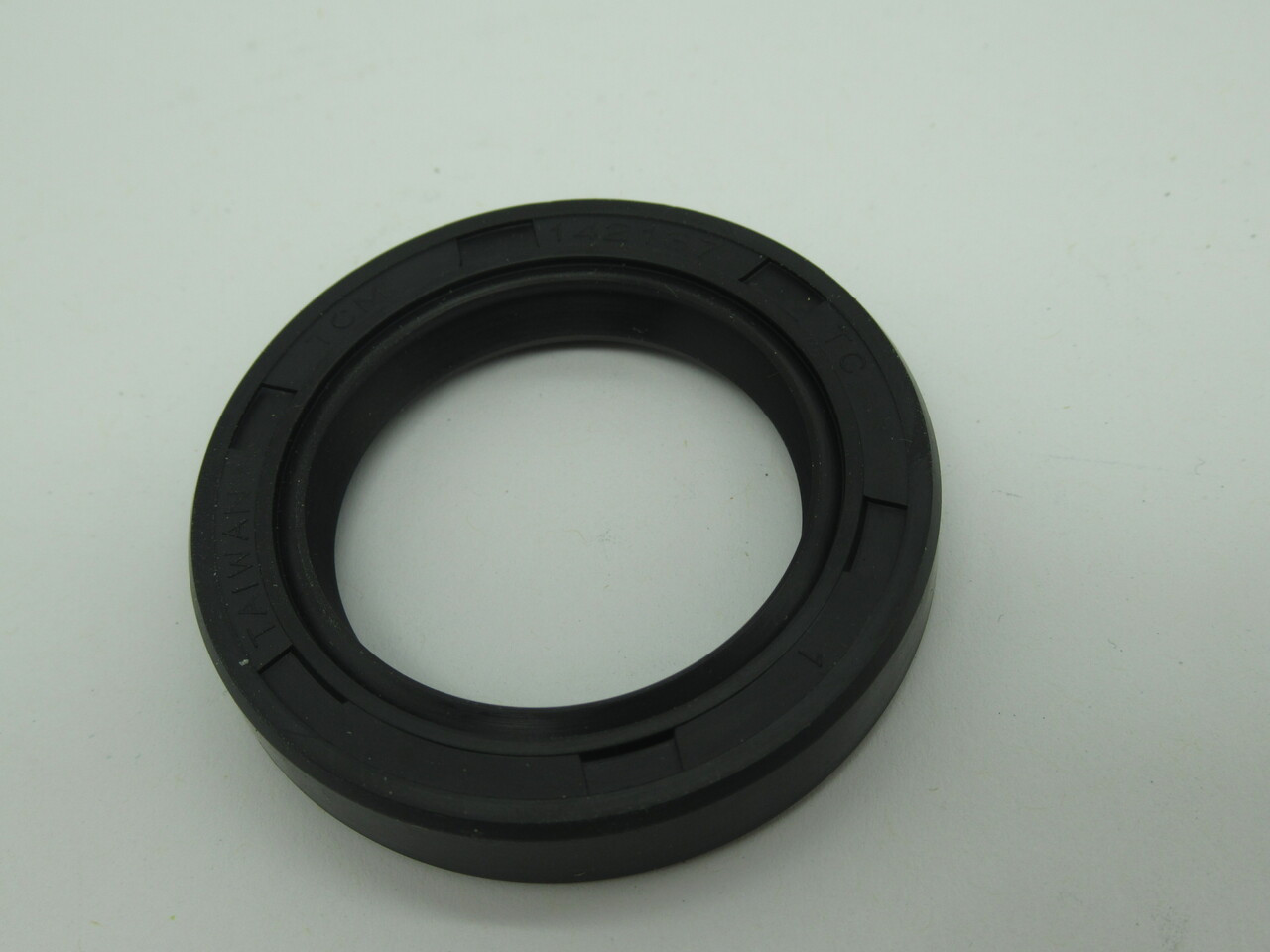 TCM 142137TC Oil Seal Type TC 1.438"x2.125"x0.375" NOP