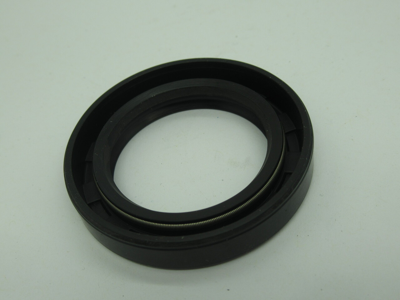 TCM 142137TC Oil Seal Type TC 1.438"x2.125"x0.375" NOP