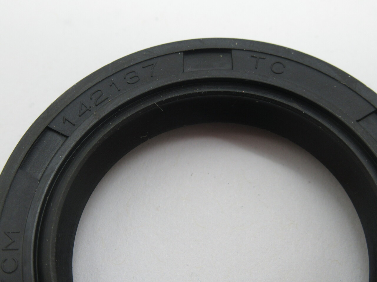 TCM 142137TC Oil Seal Type TC 1.438"x2.125"x0.375" NOP