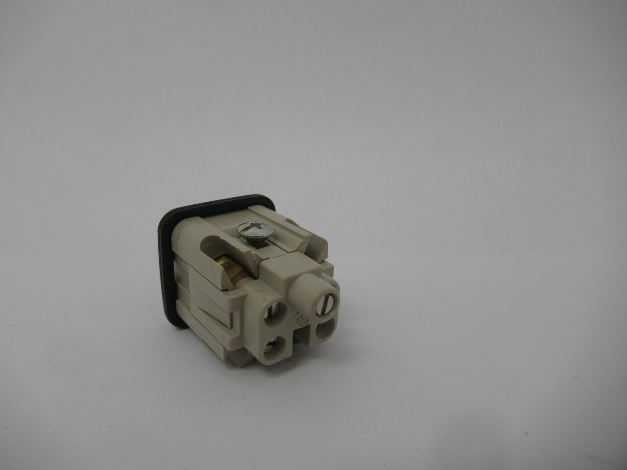 Ilme CKM-04 Grey Rectangular Insert 10A 230/400V 4-Pin NOP