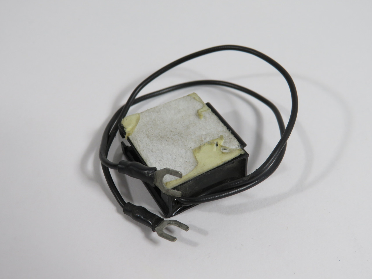 Siemens 3TX6446-0B Surge Suppressor 246V 50/60Hz 0.15uF 100 Ohms USED