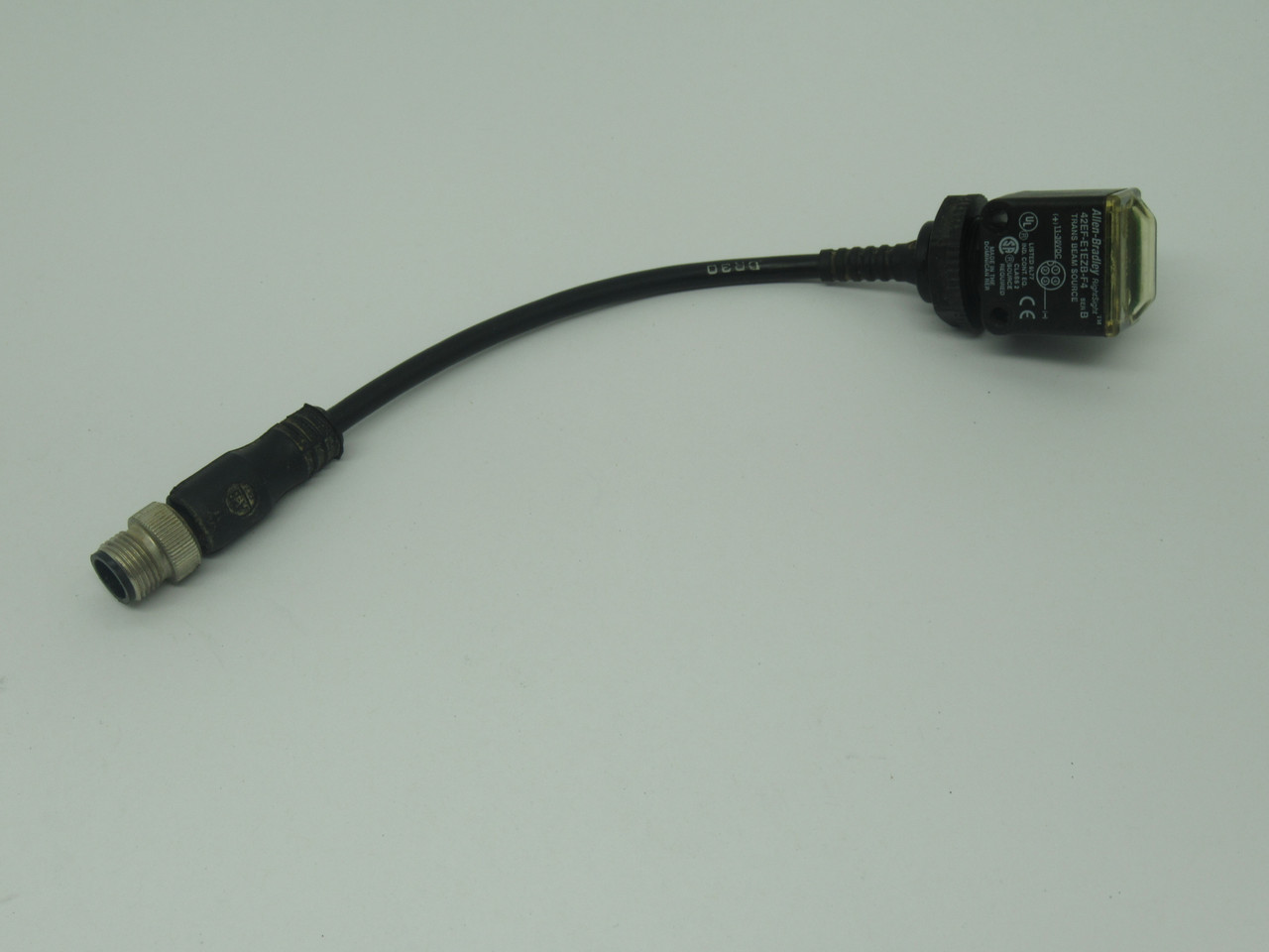 Allen-Bradley 42EF-E1EZB-F4 Photoelectric Sensor Ser. B 18mm 4Pin .5" Cable USED