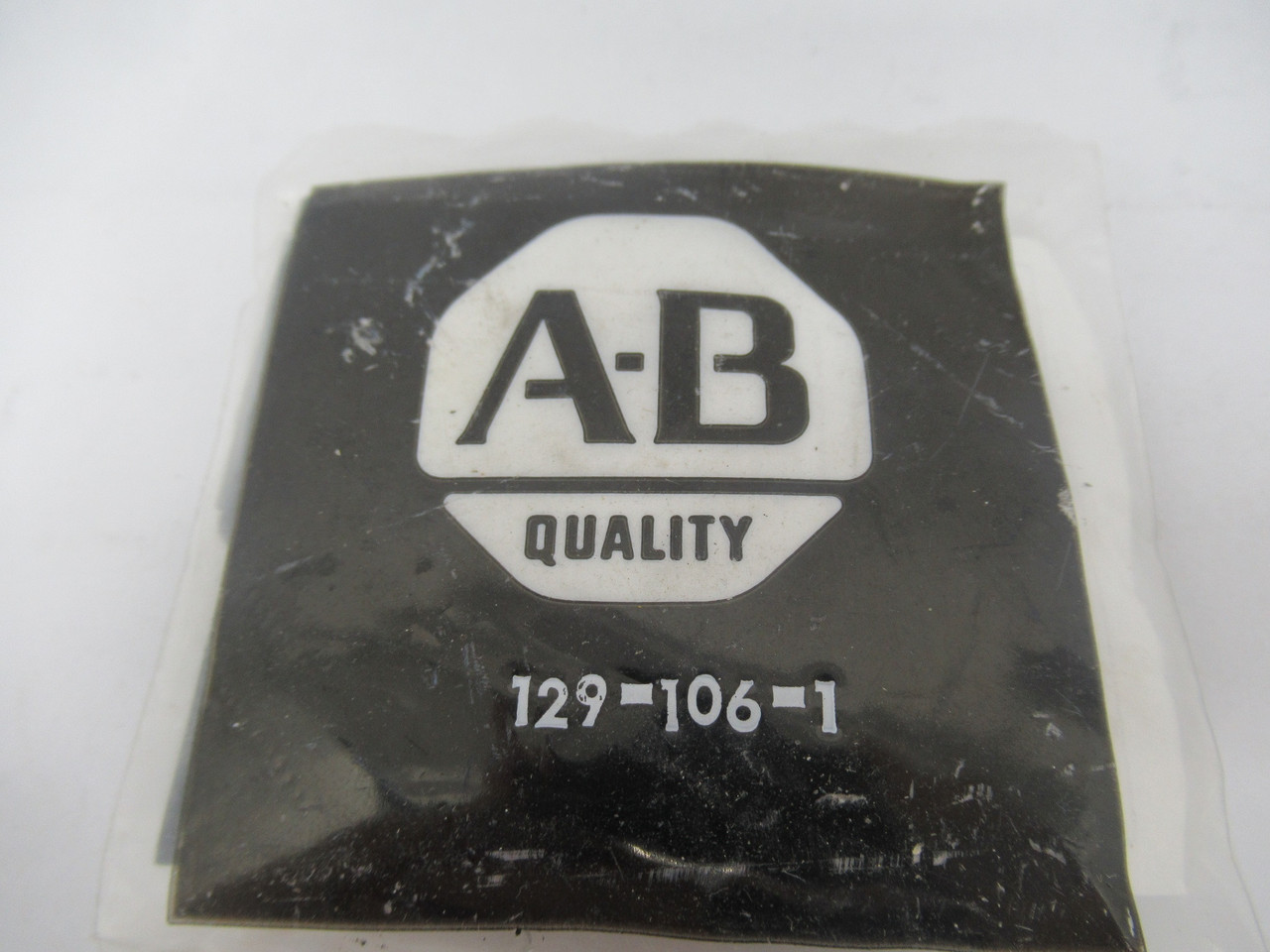 Allen-Bradley 129-106-1 Hardware Kit for Photoswitch NWB