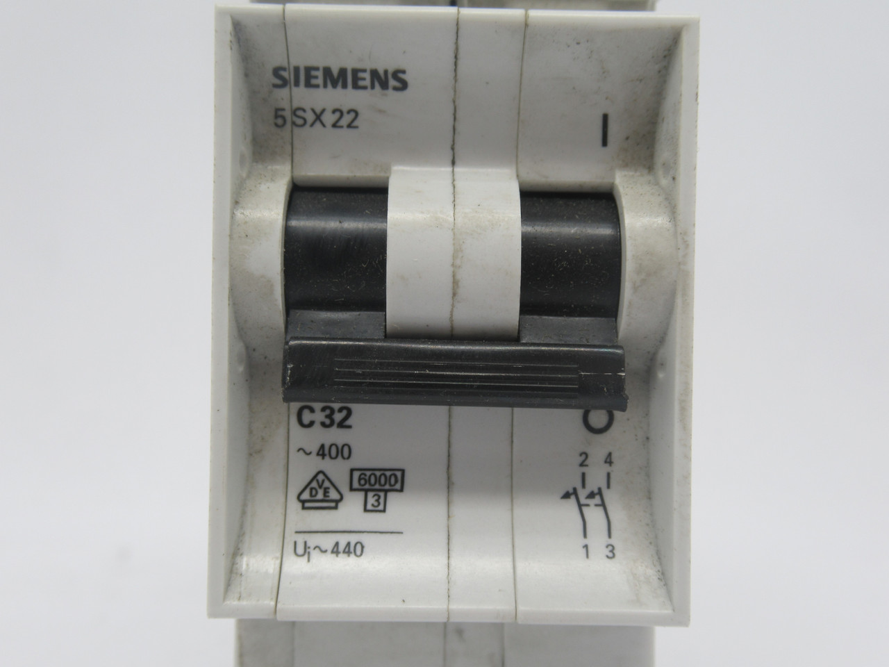 Siemens 5SX2232-7 Circuit Breaker C32 2-Pole 32A 480VAC 5-Pack SHELF WEAR NEW
