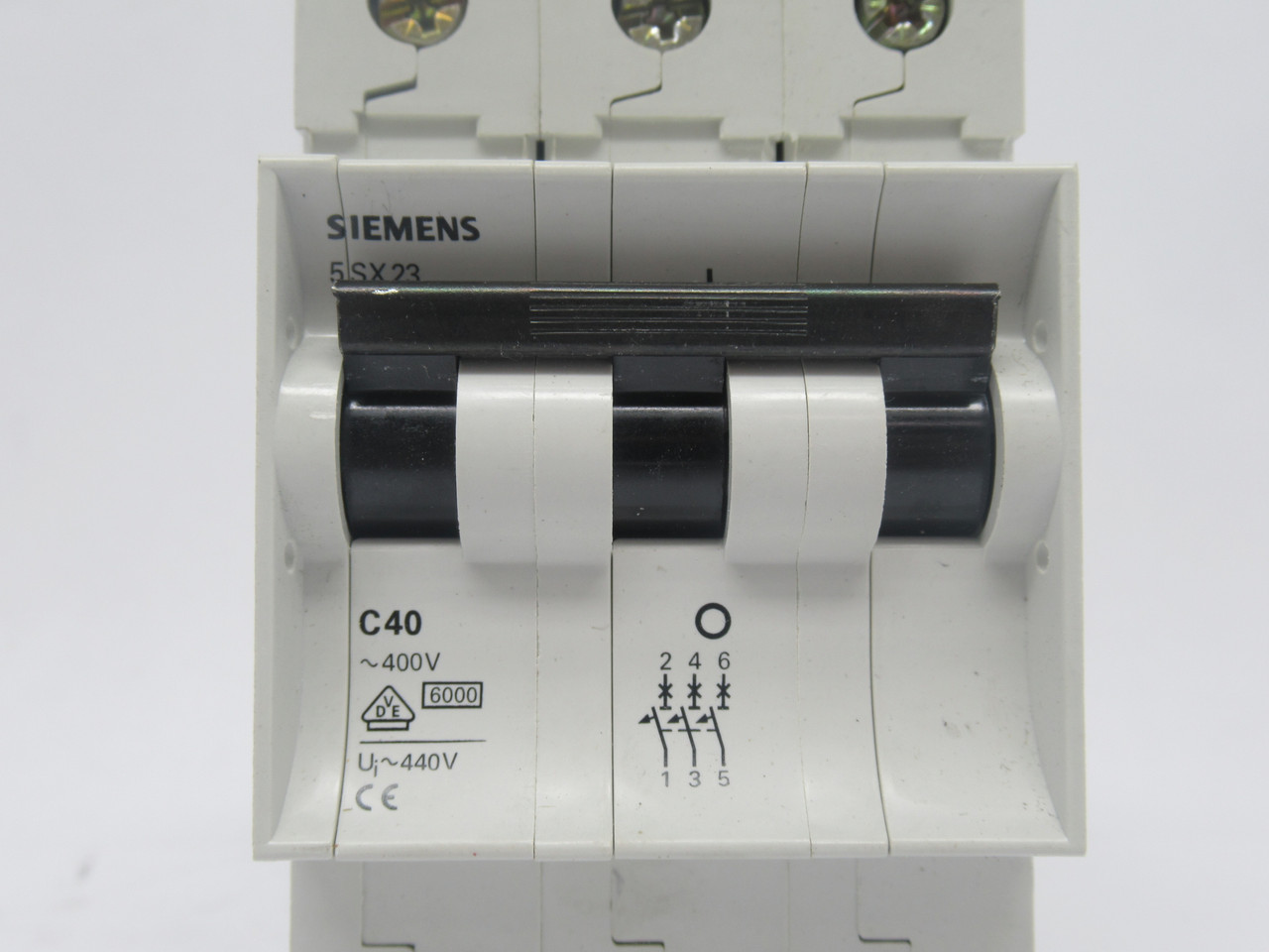 Siemens 5SX2340-7 Circuit Breaker C40 3-Pole 40A 480VAC 4-Pack NEW