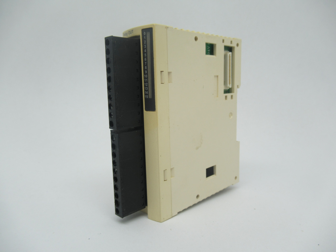 Schneider Electric TWDDRA16RT Expansion Unit 16 Output Relay 24VDC 75mA USED