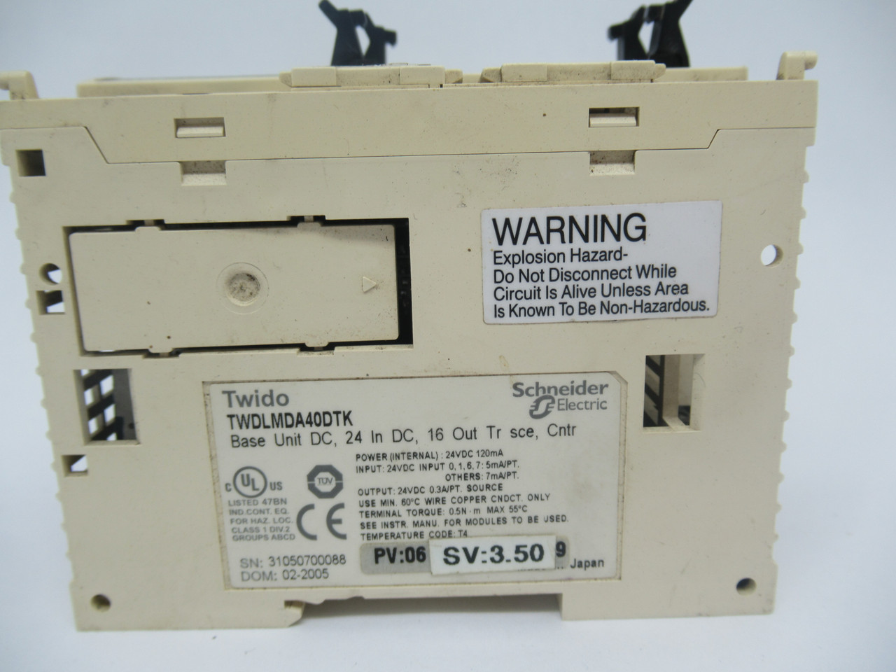 Schneider Electric TWDLMDA40DTK Base Unit 24 Input 24VDC *Missing Cover* USED