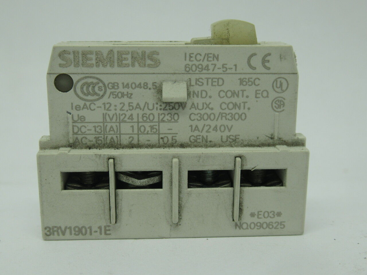 Siemens 3RV1901-1E Auxiliary Contact 1A 240V 1NO 1NC 50Hz USED