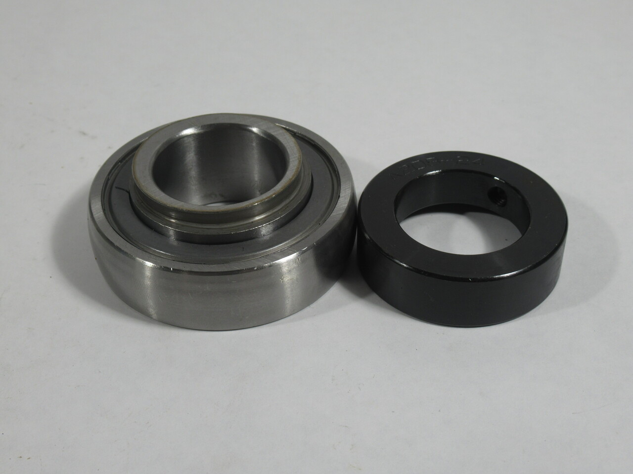 IPTCI SA208-24N Ball Insert Bearing w/ Collar 1.5" Bore x 3.1496" OD NEW