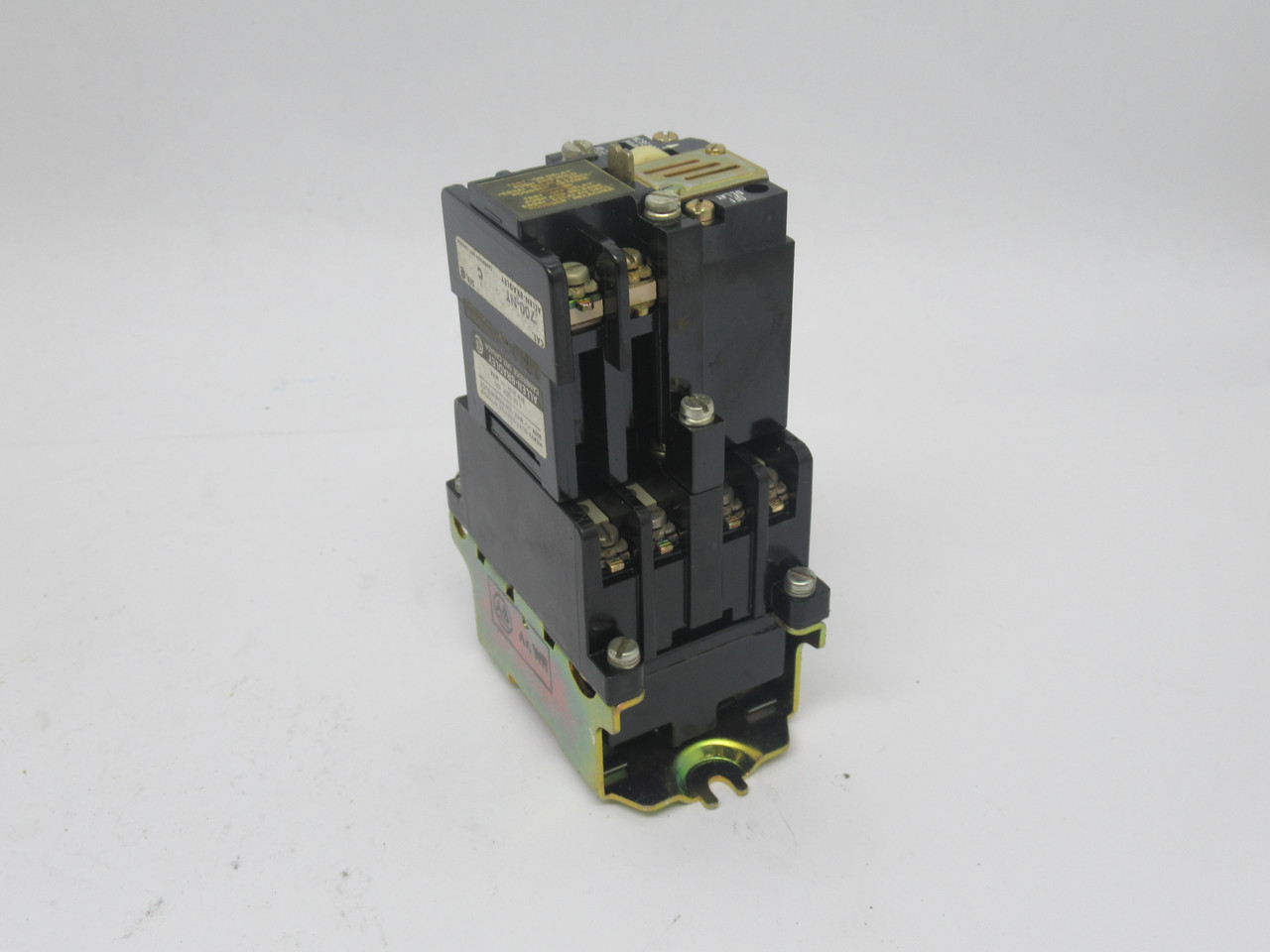 Allen-Bradley 700-NT400-A1 AC Relay Series C 110/120V 50/60Hz NEW