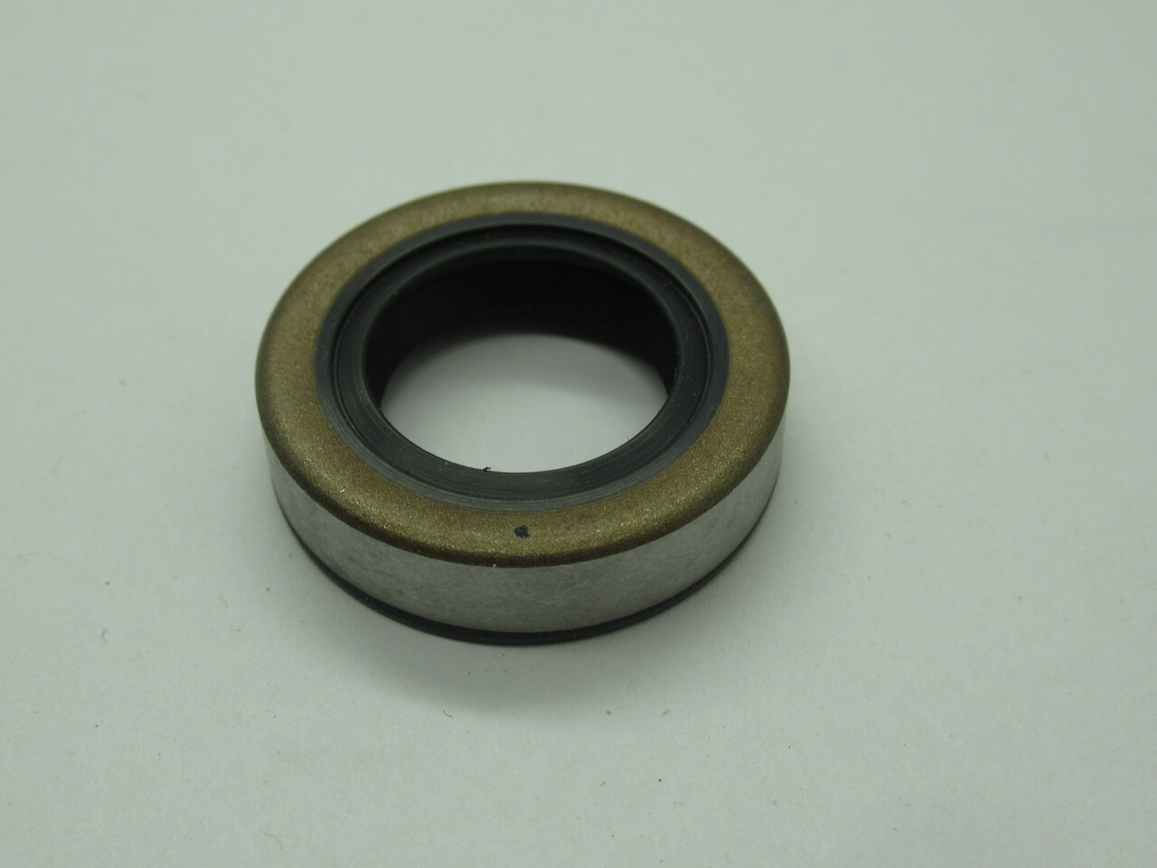 TCM 07123TZ Oil Seal Double Lip Spring Rubber 3/4" ID 1-1/4" OD 5/16" Width NEW