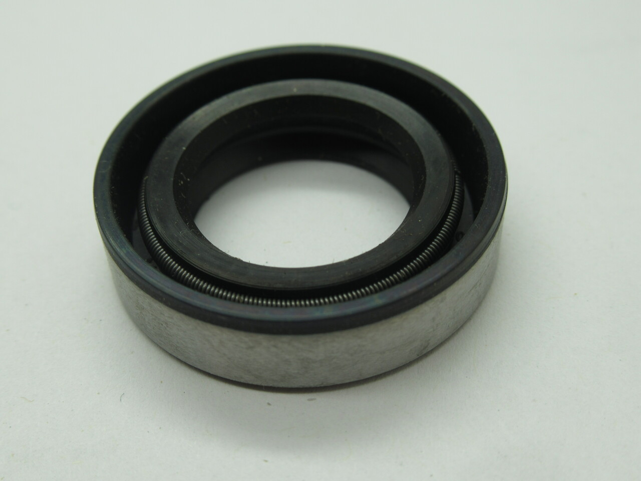 TCM 07123TZ Oil Seal Double Lip Spring Rubber 3/4" ID 1-1/4" OD 5/16" Width NEW