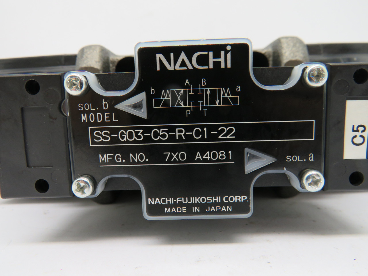 Nachi SS-G03-C5-R-C1-22 Directional Control Valve 100/110VAC 50/60Hz NOP