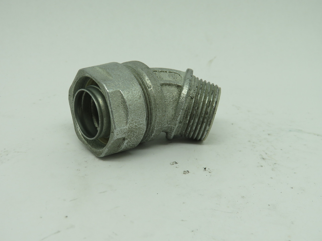 O-Z/Gedney 4Q-4100T Liquid Tight Connector 45Deg 1" MISSING LOCKNUT USED
