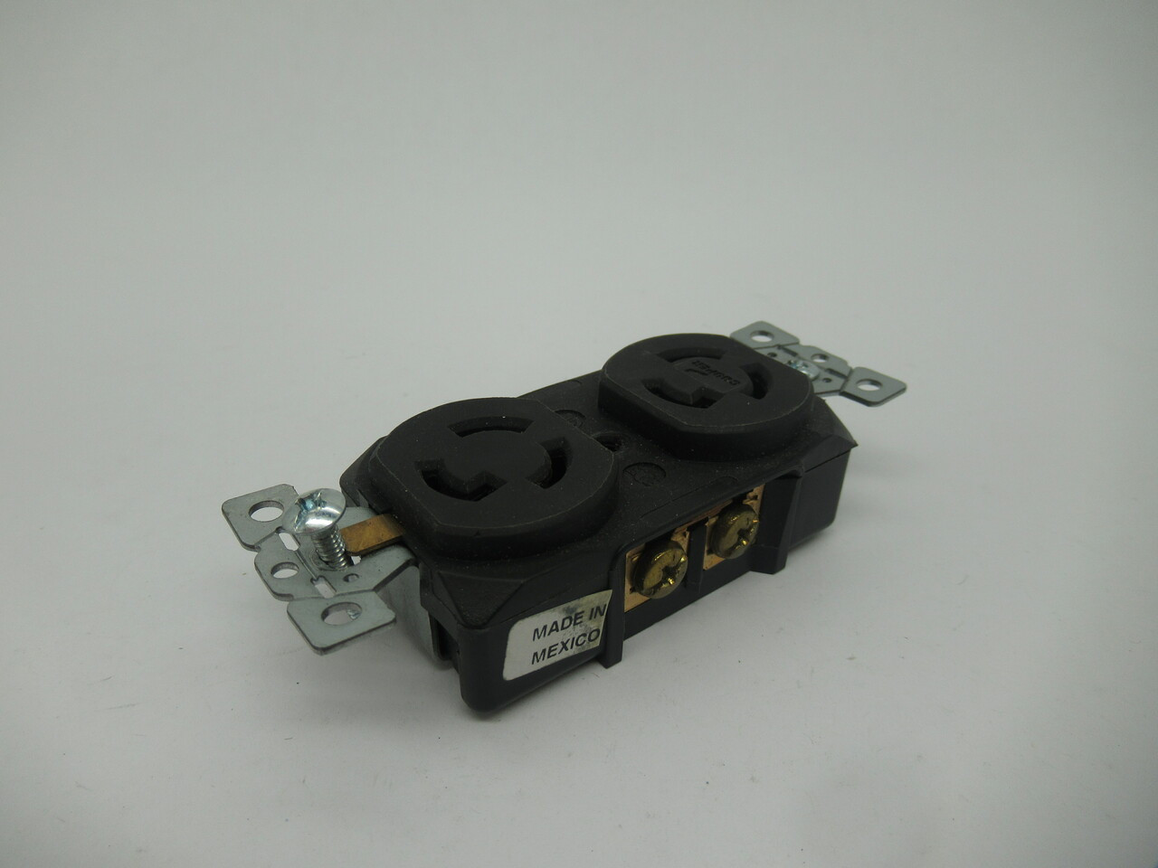 Cooper L5-15R Twist Lock Receptacle Duplex Black 15A 125V 4700 USED