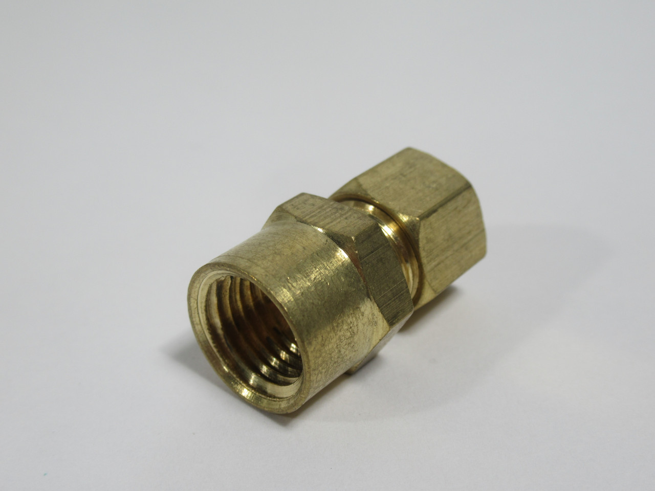 Generic Brass Compression Connector 5/16" Tube x 1/4" Female NPT Lot of 10 NOP