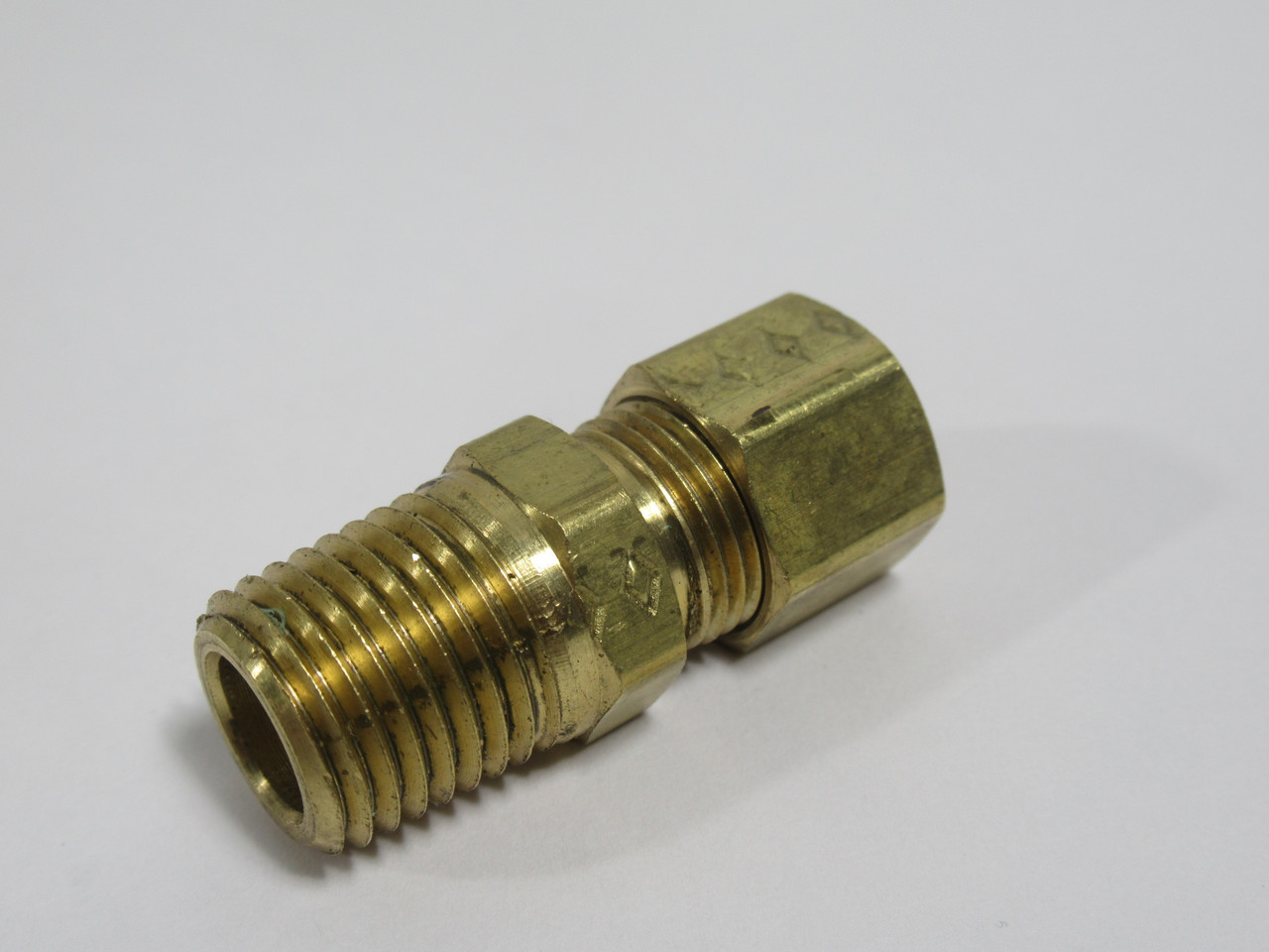 Generic Brass Compression Connector 5/16" Tube x 1/4" Male NPT Lot of 7 NOP