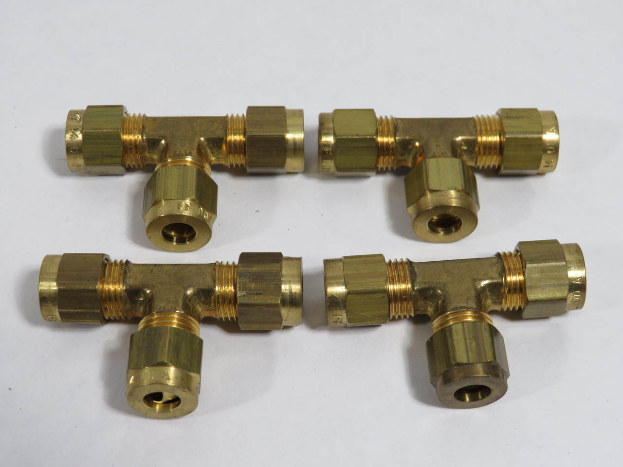 Fairview 1464-4 Brass D.O.T. Compression Union Tee 1/4 Tube Lot of 4 NOP -  Industrial Automation Canada