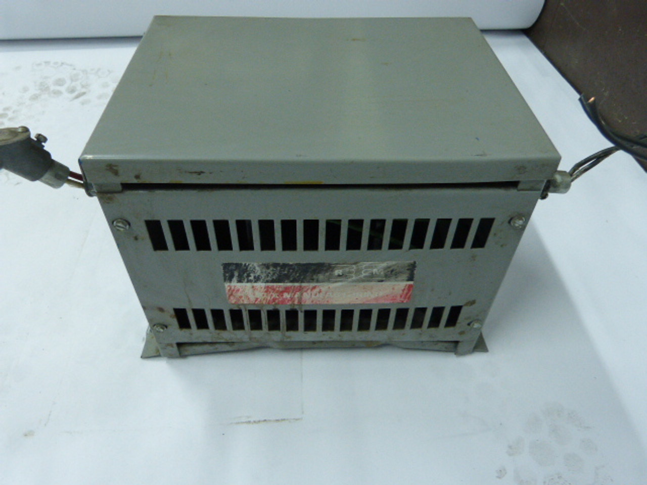 Rex Manufacturing SC3JK Transformer 3kVA Pri 600V Sec 120/240V 1Ph USED