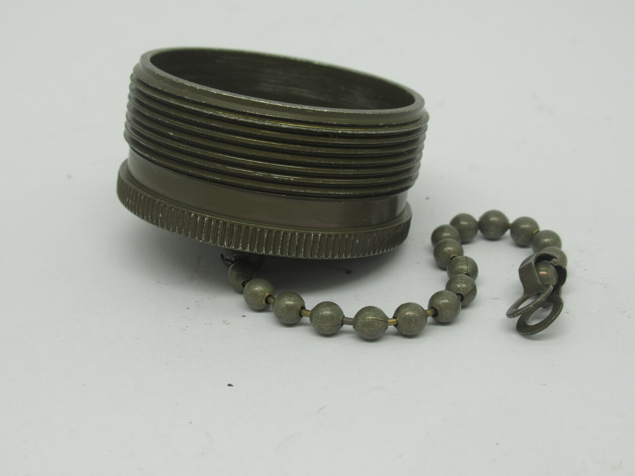 Amphenol 97-60-28P Metal Protection Cap Bead Chain 1-3/4"-18 Thread USED
