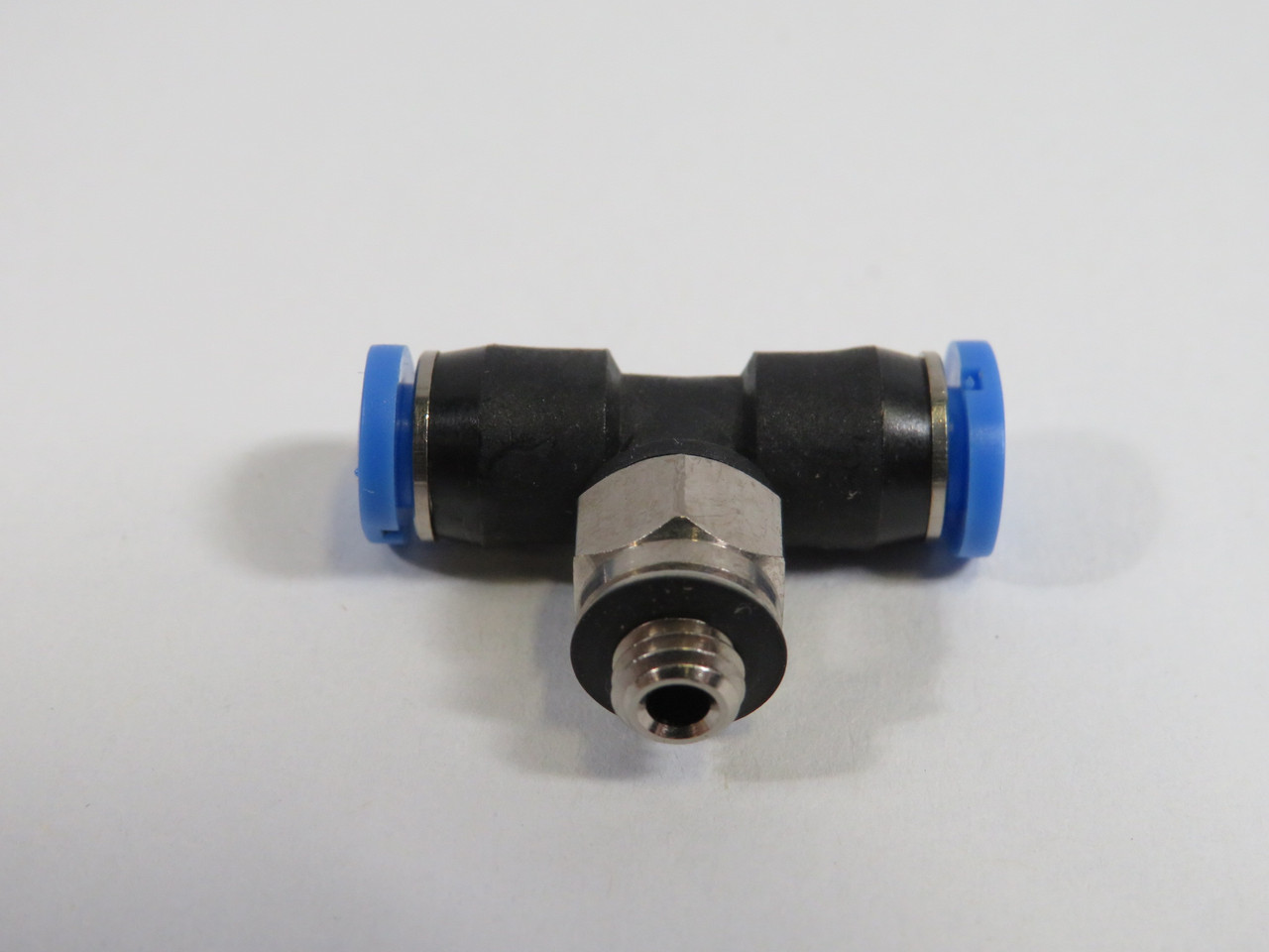 Festo 153354 QSMT-M5-4 Push-In T-Fitting M5 Thread 4mm Tube OD ! NOP !