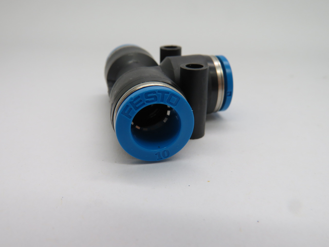Festo QST-10 153131 Push-In T-Connector 10mm Tubing OD Lot of 10 NOP