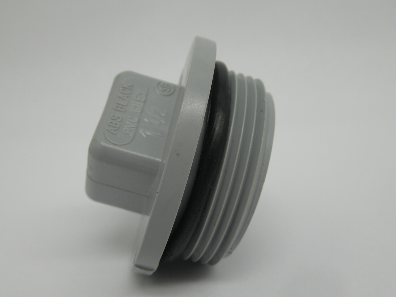 Ipex 26401 1-1/2" Grey Threaded Plug PVC DWV USED