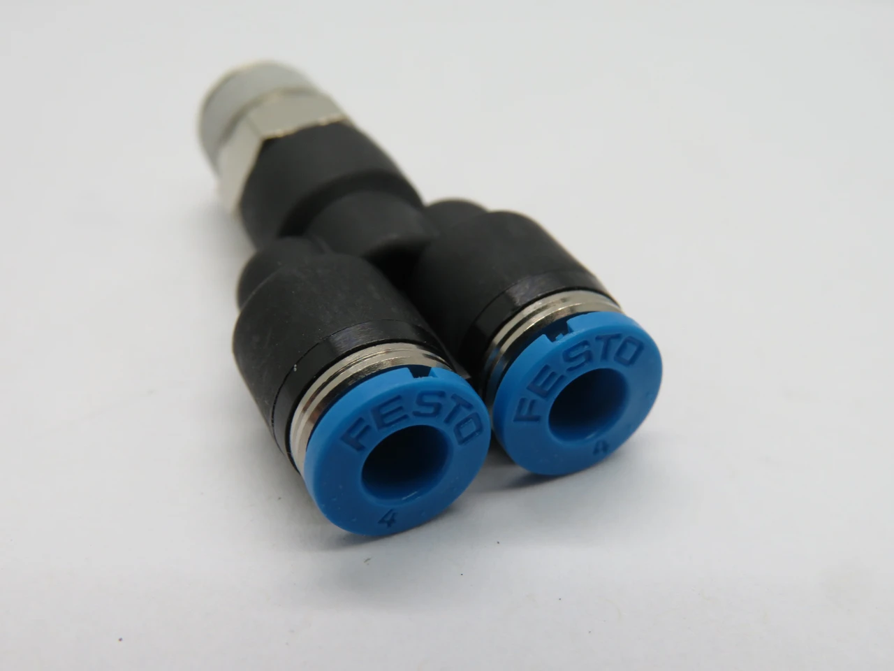 Festo 153138 QSY-1/8-4 Push-In Y-Fitting R1/8" x 4mm Tubing OD Lot/8 *OPEN* NWB