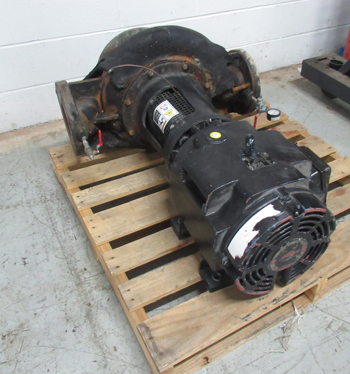 Grundfos 27-5012A-1A0261-1862P C/W WEG 25HP 1770RPM 575V 284TC OPD 23.9A USED