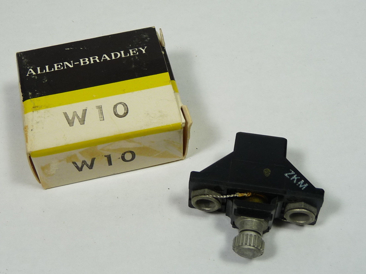 Allen-Bradley W10 Heater Element for Overload Relay ! NEW !