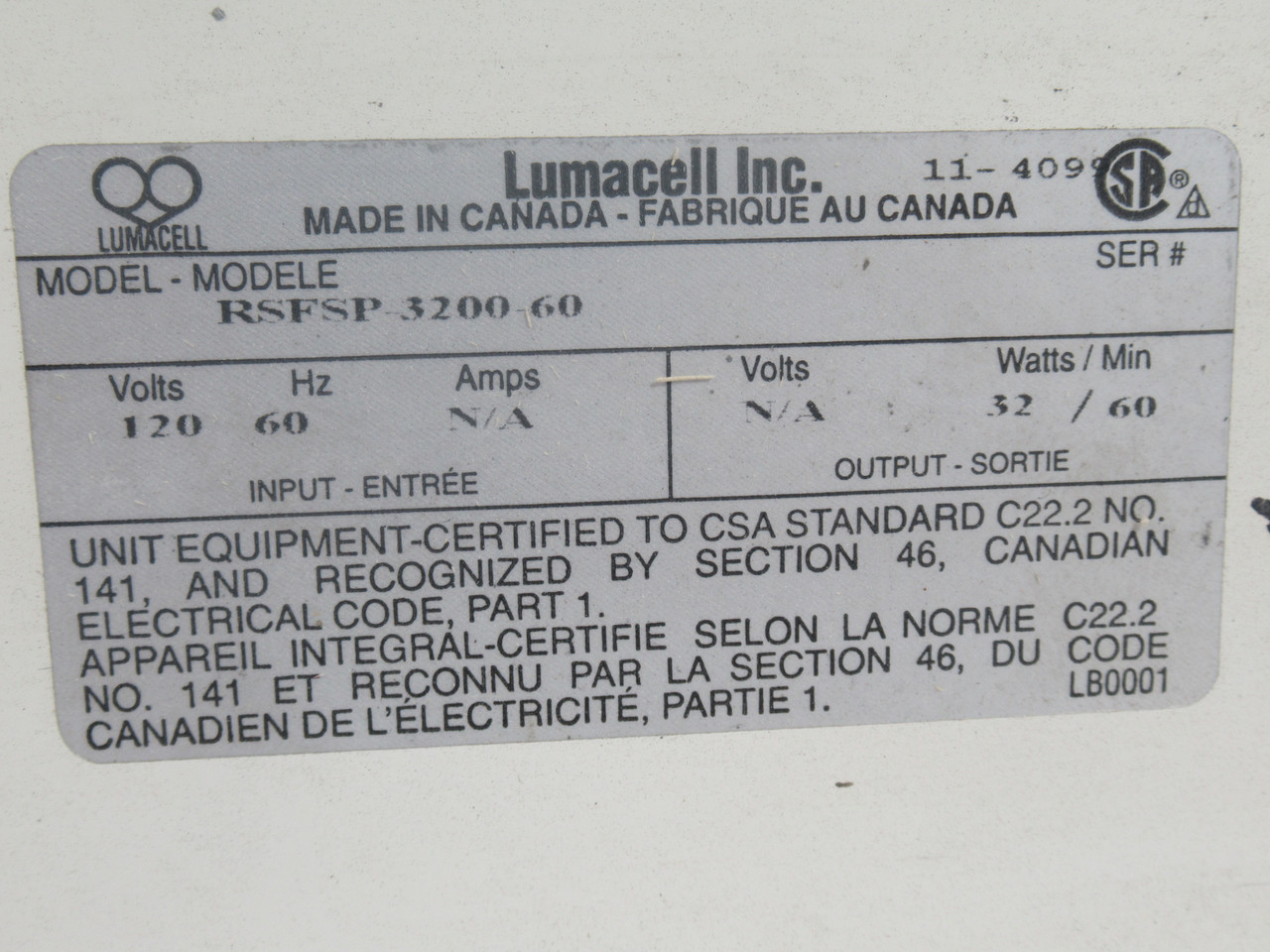 Lumacell INC RSFSP-3200-60 Emergency Lighting 120V 60HZ 32W Missing Screws USED