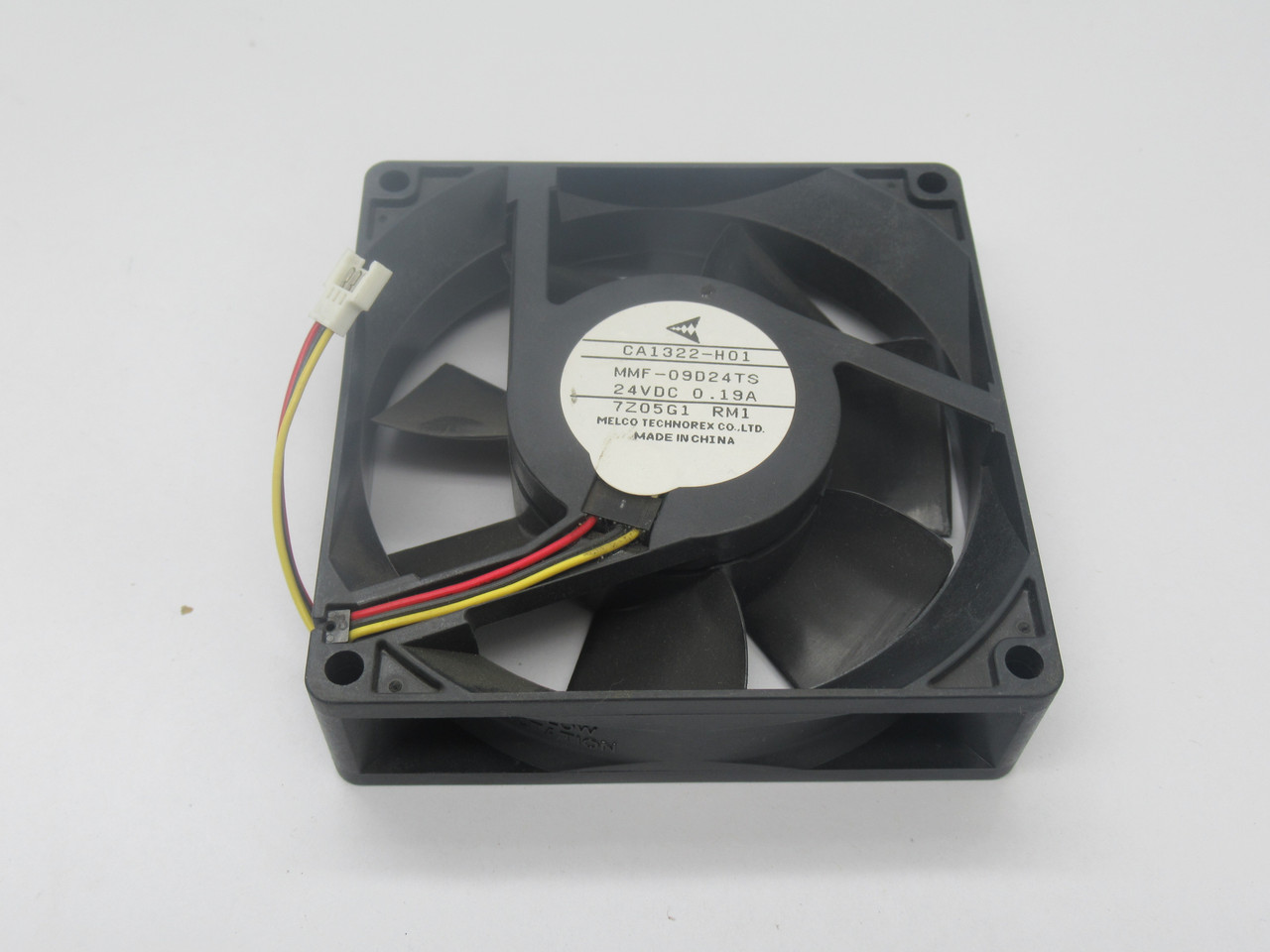 Melco Technorex MMF-09D24TS 3 Wire Cooling Fan 24VDC 0.19A USED