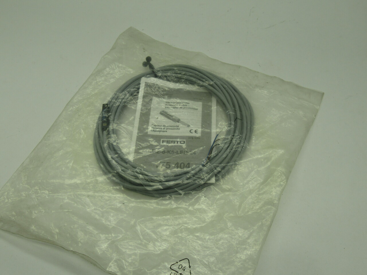 Festo 175404 SME-8-K5-LED-24 T-Slot Proximity Sensor 12-30VAC/DC 5m Cable NWB