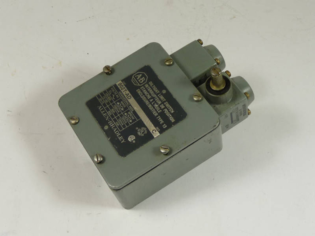 Allen-Bradley Oil Tight Limit Switch 802T-AD USED