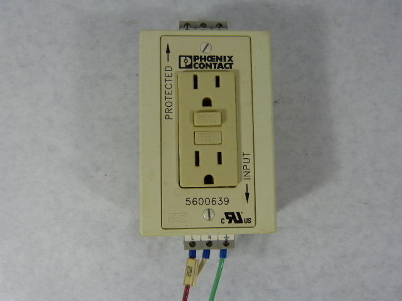 Phoenix Contact 120/15 5600639 Power Outlet USED