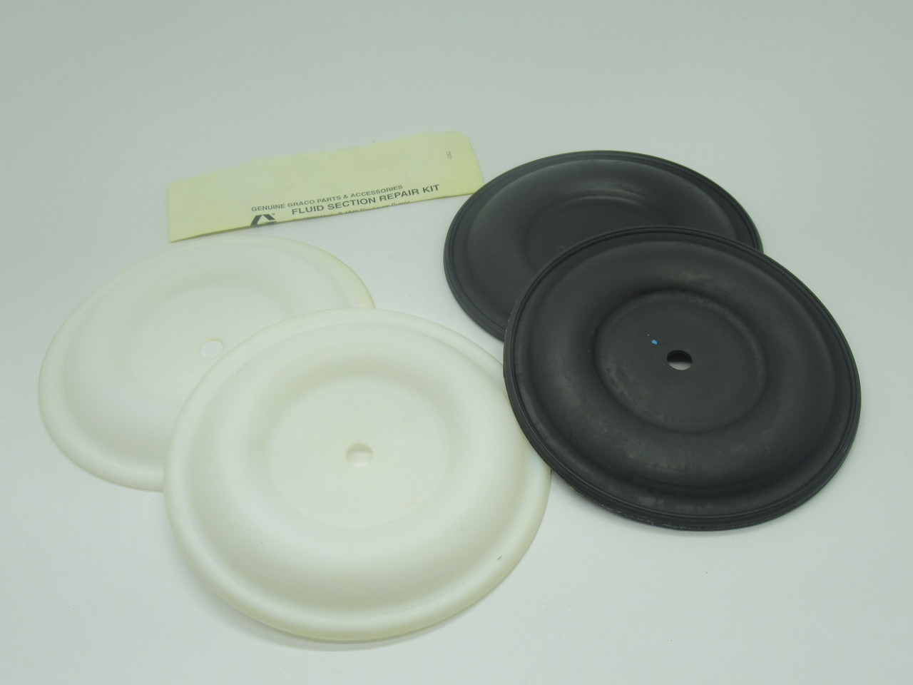 Graco D07211 Fluid Section Kit Diaphragm *Missing Pieces* NOP