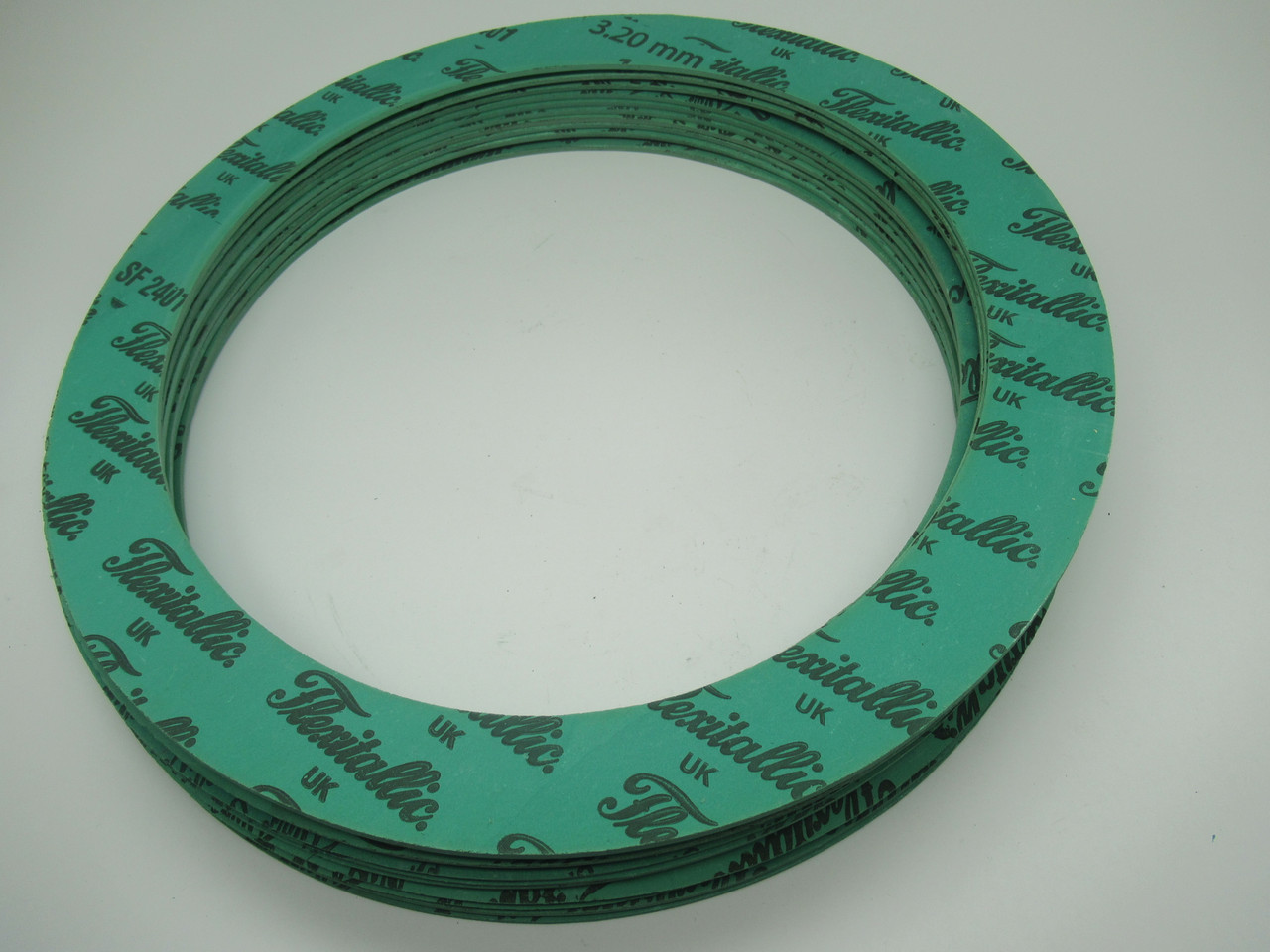 Flexitallic SF2401 Compressed Fiber Gasket 16-1/8"OD 1/8"T LOT OF 10 COS DMG NOP